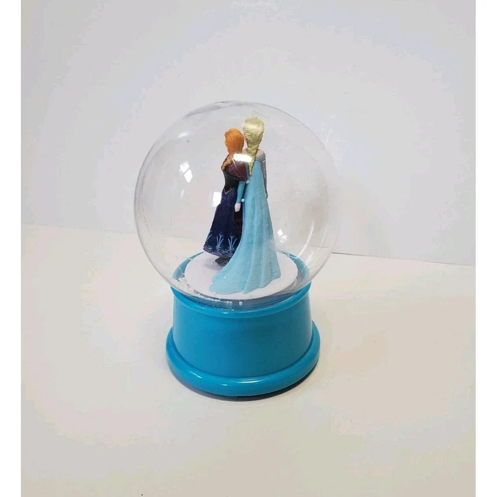 Disney Frozen Elsa & Anna Winter Wonders Gemmy Musical Waterless Snow Globe 6